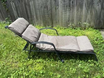 Outdoor Lounge Chair