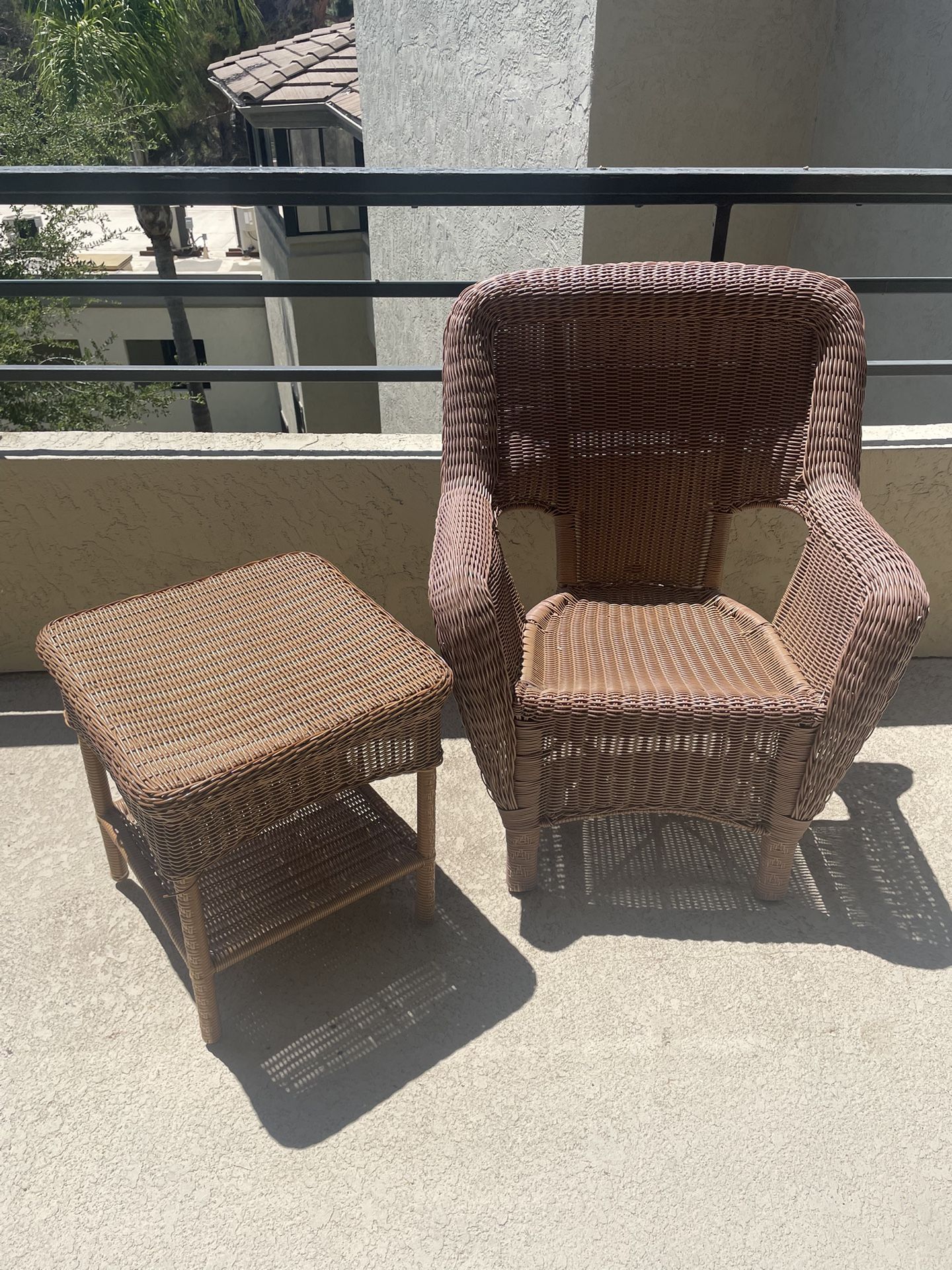 Wicker/plastic Chair And End Table
