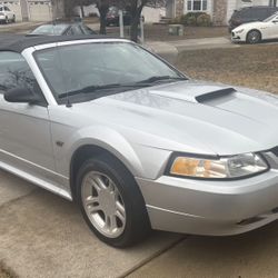 2003 Ford Mustang