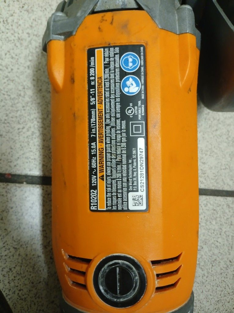 Rigid 15 Amp 7 Inch Corded Grinder