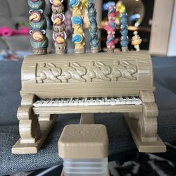 DISNEY SNOW WHITE PIANO FOR DOLLS