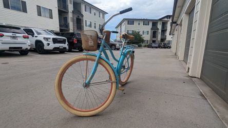 Huffy Nel Lusso Classic Cruiser