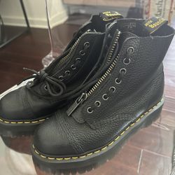 Sz8 Doc Martens Women's Sinclair Boot, Black NEVER WORN