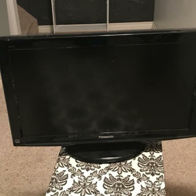 32in HD TV fs