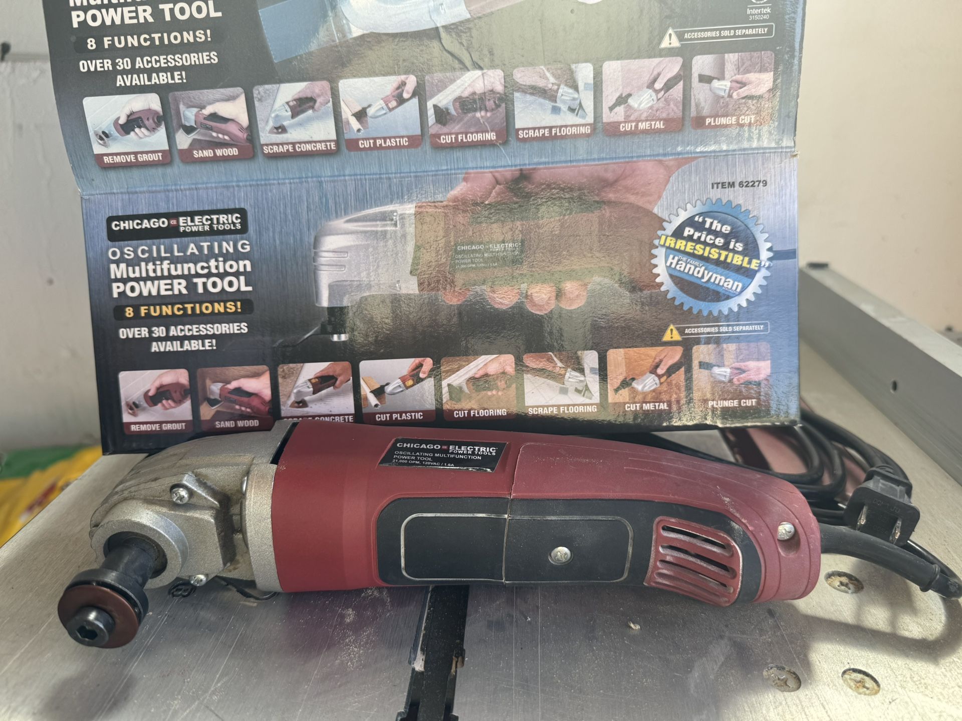 Chicago Electric Oscillating Multifunction Power Tool