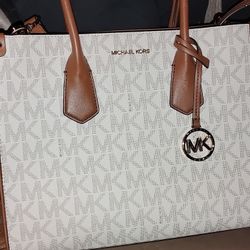 Purse MK