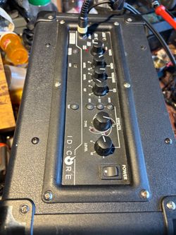 Black star guitar or keyboard amplifier