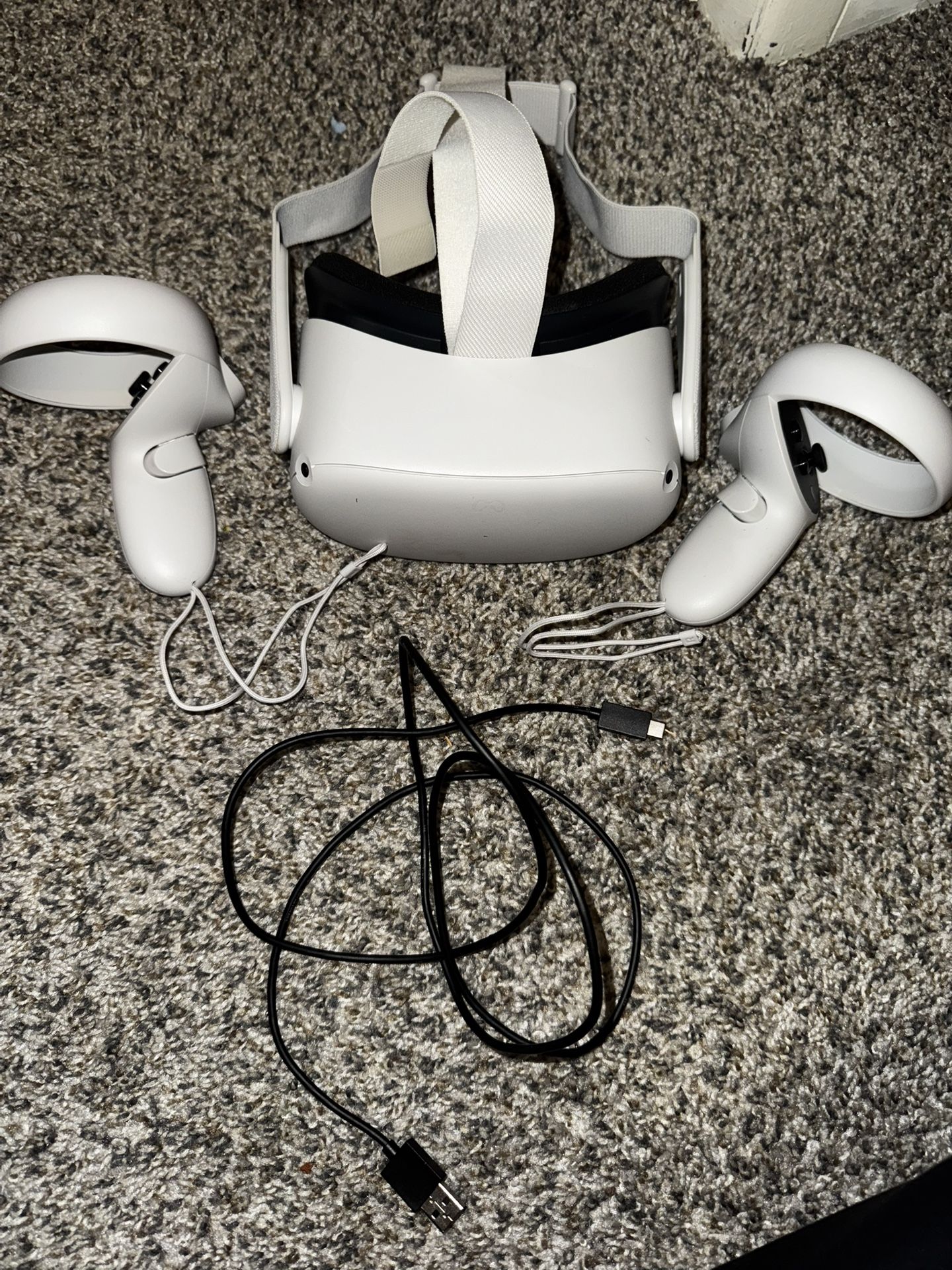 Meta Quest 2 VR Headset + Controllers