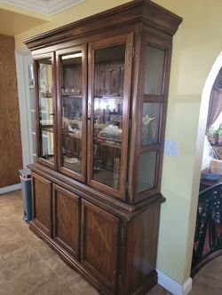Wooden china cabinets