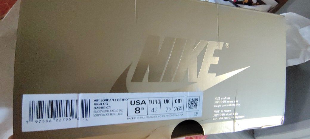 JORDAN 1 HIGH METALLIC GOLD