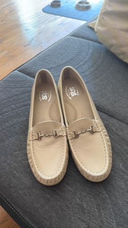 SAS women shoes size 8N