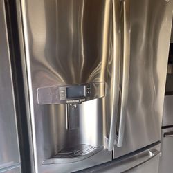 GE French Door Refrigerator 