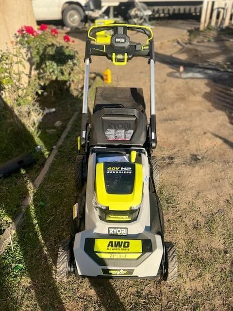 40V HP Brushless Whisper Series 21. in Walk Behind Self-Propelled All Wheel Drive Mower - (2) 6.0 Ah Batteries & Charger