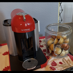 Nespresso Virtuoline with 30 Pods