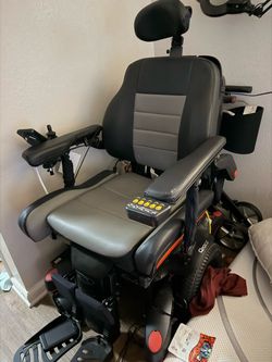 Sunrise Medical Quickie Q500M/Q400M Powered Wheelchair