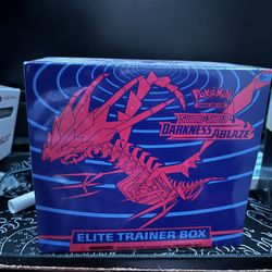 Darkness Ablaze Elite Trainer Box
