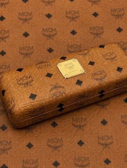 Authentic MCM Name Brand Logo Monogram Clam Cognac Glasses Eyeglasses Hard Case Italy Runway Shell High End Collectible Italian Original HILLCREST