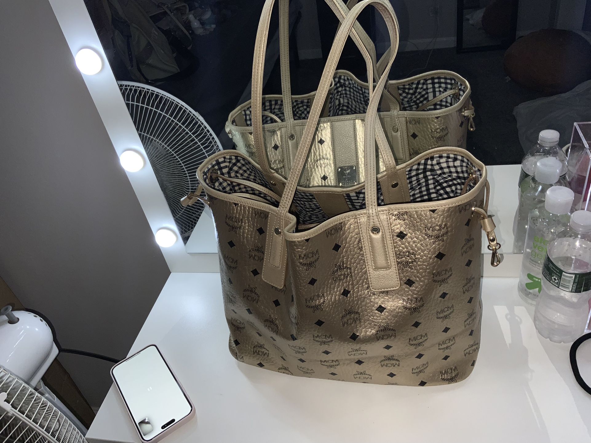 MCM BAG GOLD