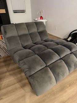 Oversize Dark Gray Chaise