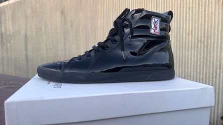 Yves Saint Laurent YSL