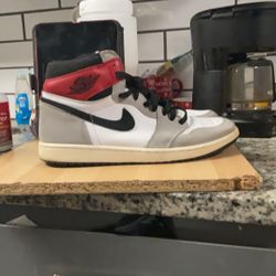 Air Jordan 1 Smoke Grey  (NO BOX)