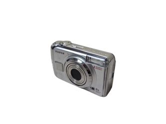 Fujifilm FinePix A820 Digital 8.3 MP Camera | Tested