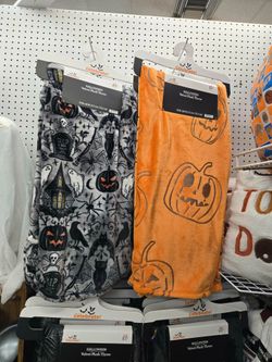 New Halloween Plush Throw