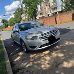 2014 Ford Taurus