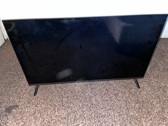 TCL 40” TV