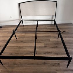YUHUASHI Queen Bed Frame