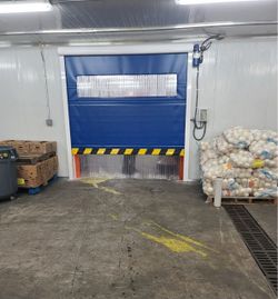 Sliding y Rapid Doors. Puertas para Walk-In Cooler y Freezer