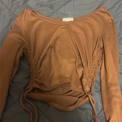Brown shirt M