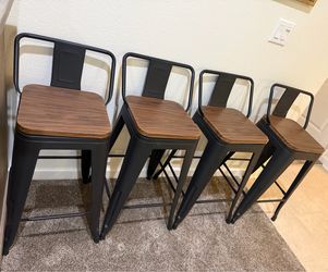 Set of 4 Industrial Bar Stools – Black & Wood Seat