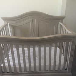 Baby Room Furniture 