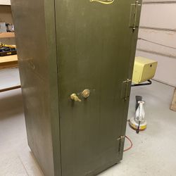 Vintage Large Vault 