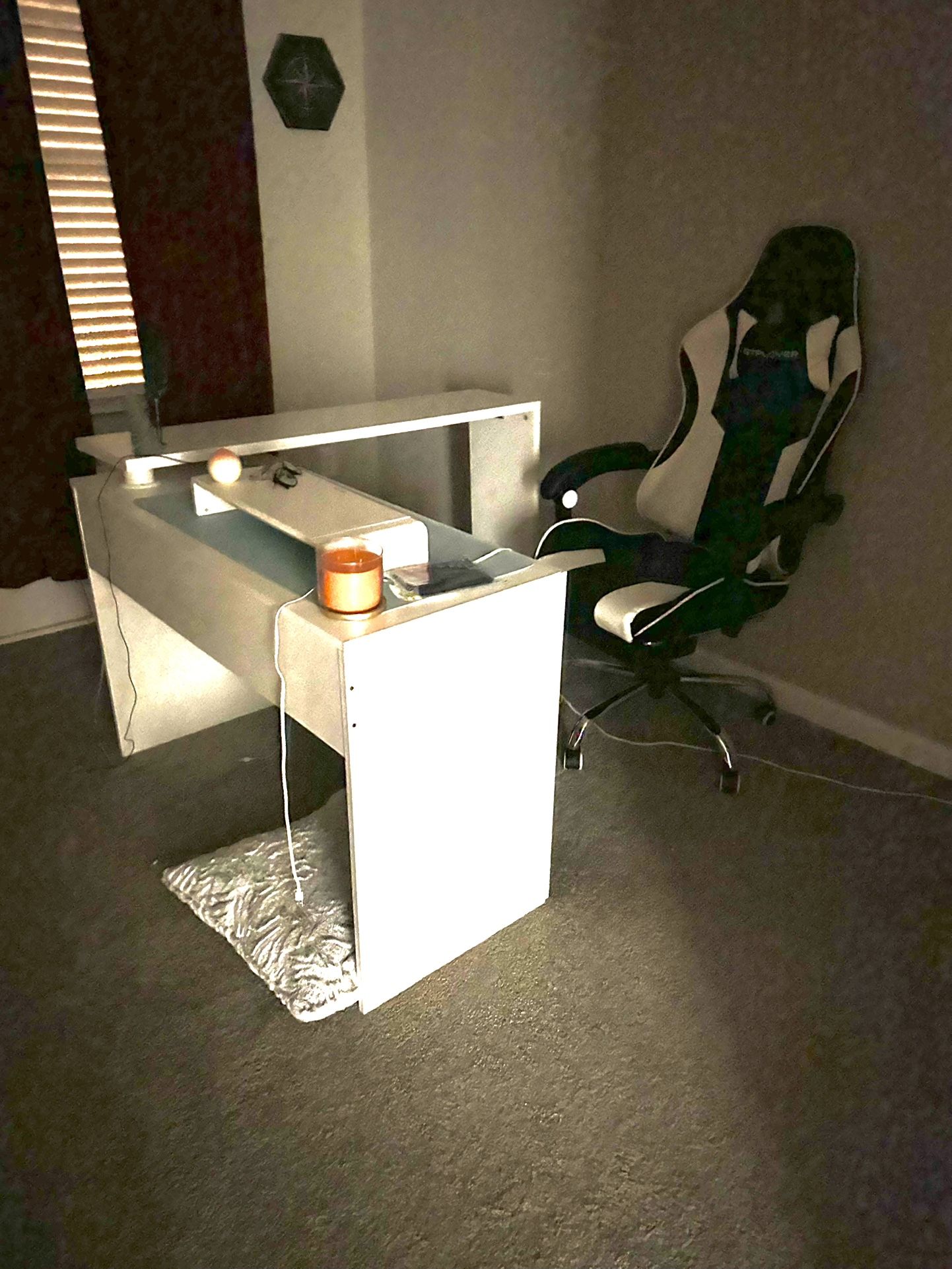L Shaped Desk