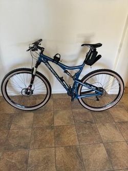 2010-2013 Santa Cruz Tallboy Bicycle.