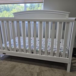 Kids Graco Crib With Mattress