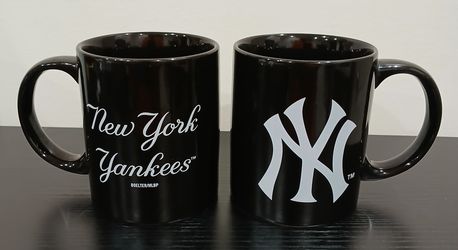 New York Yankees Rally Mugs With Vintage Wooden Box