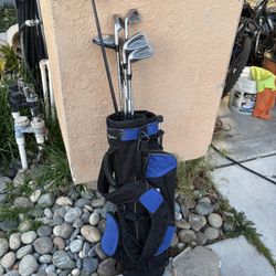  Golf clubs
