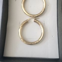 Vendo Estas Arracadas De 14k De Oro