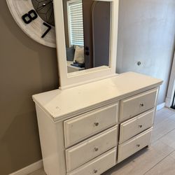 Dresser Chest Furniture with Mirror - Real Wood