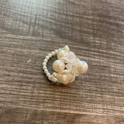 Playful Elastic Ring