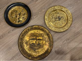 (3) Vintage Decorative Brass Wall Plates / Plaques Ship Tavern Made in England