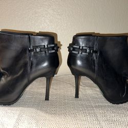 Lisa For Donald J Pliner Black Leather Open Toe Booties Womens Size 8M