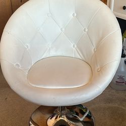 Makeup vanity chair
