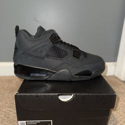 Black Cat Retro 4s Size 9