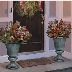 Set of 2 Dark Green Plastic Outdoor Round Floor Planter Garden Roman