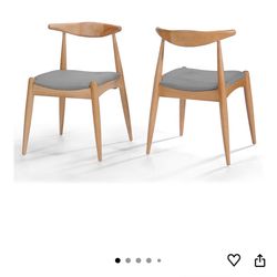 Set of chairs