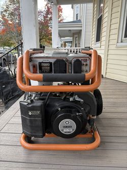 RIDGID 8,500W Generator — Yamaha Engine — ONLY 10 HOURS — Like New!
